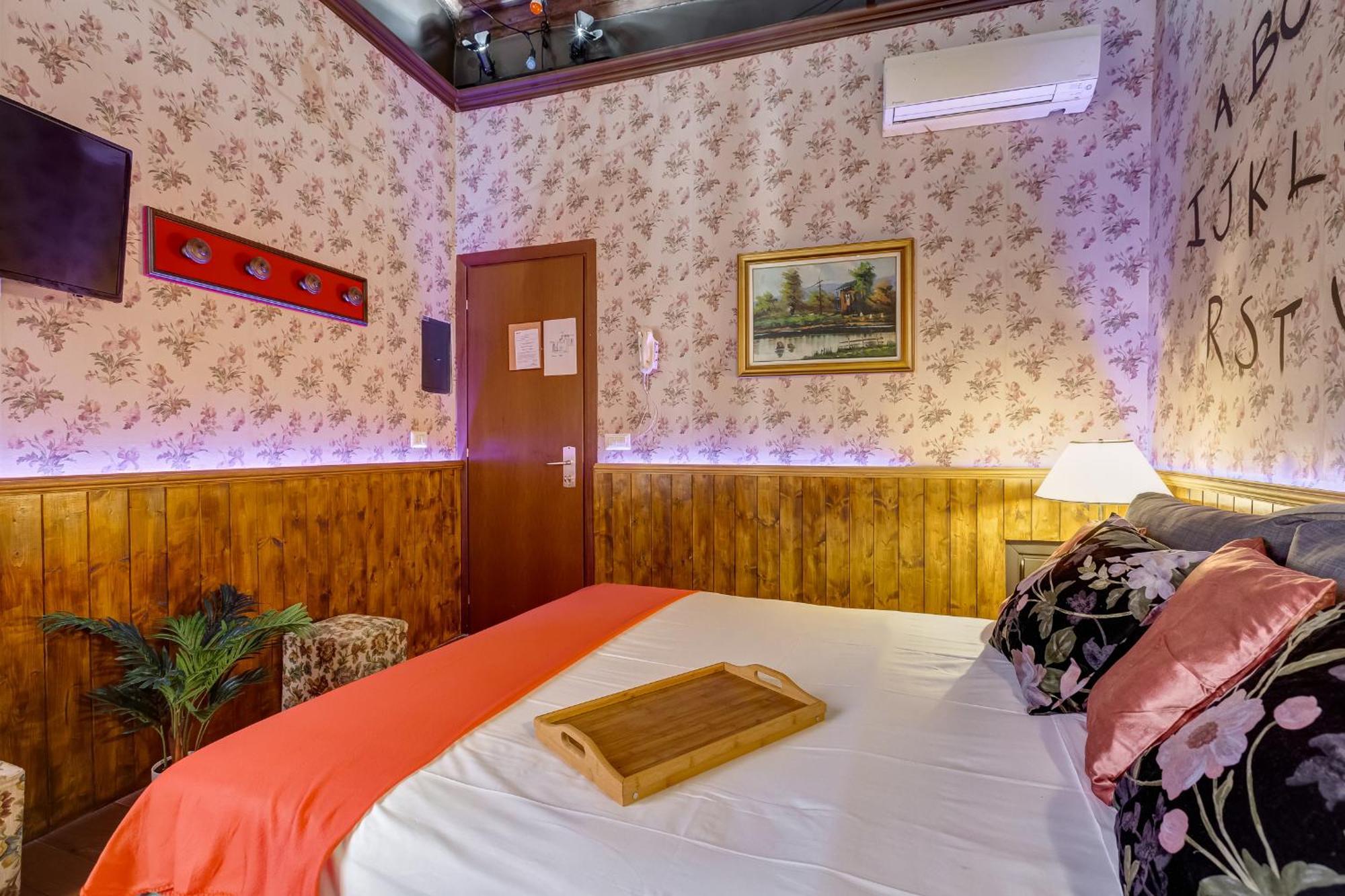 Stranger Pod Apartment Rome Bagian luar foto
