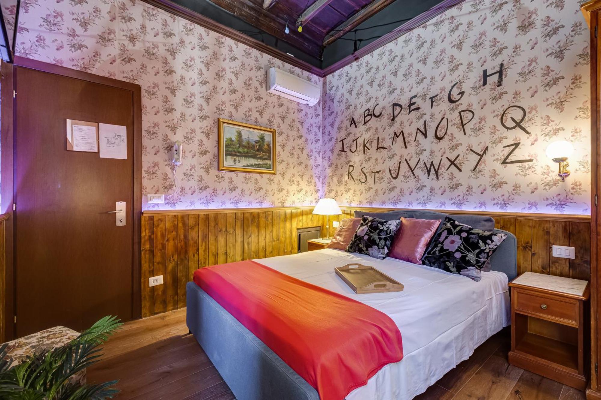 Stranger Pod Apartment Rome Bagian luar foto